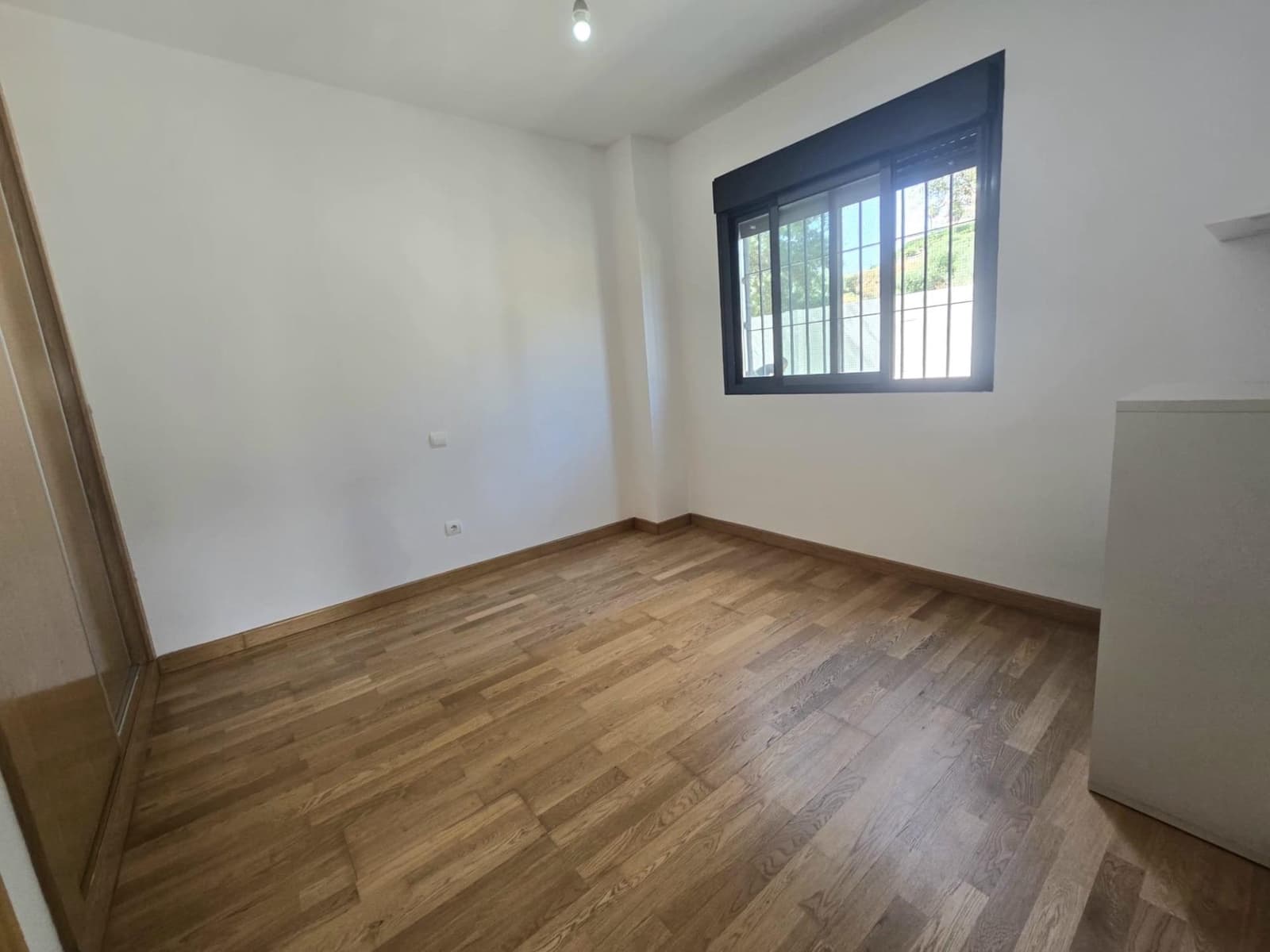 2 makuuhuone Asunto myytävänä paikassa La Cala Hills mukana uima-altaan 
autotalli - 299 000 € (Ref: 9903860)