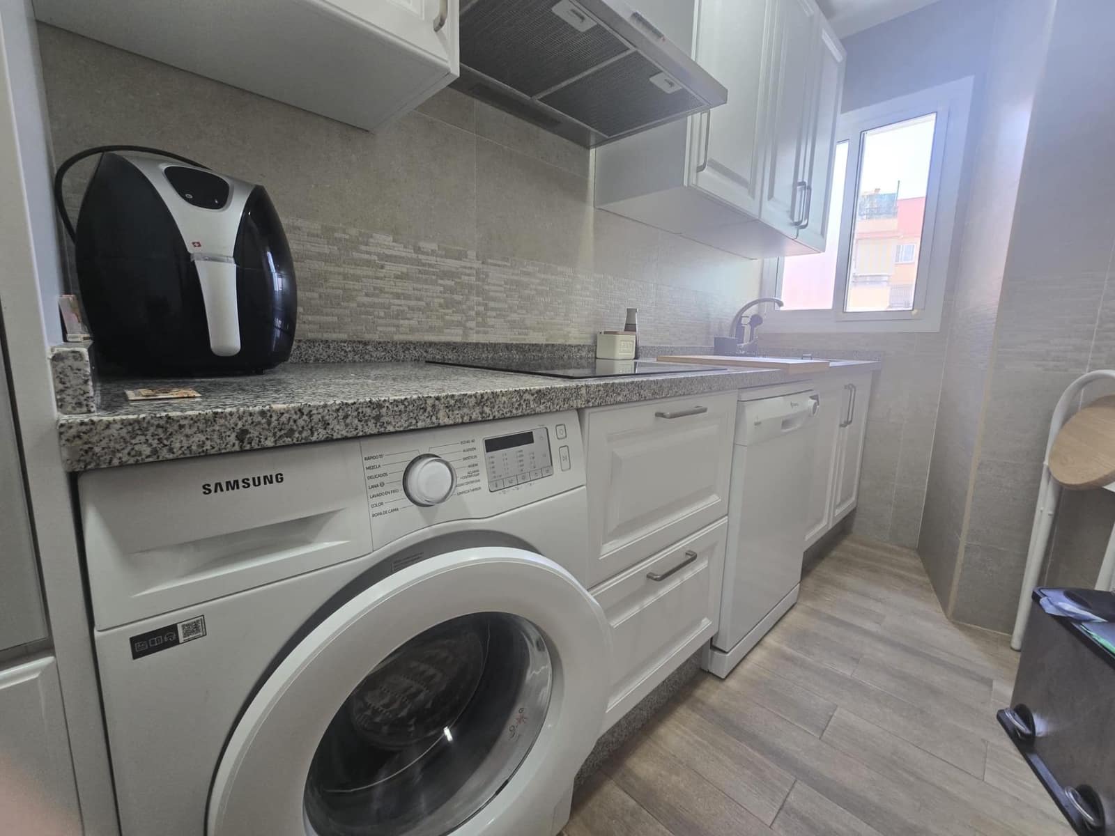 3 makuuhuone Asunto vuokrattavana paikassa Torremolinos mukana uima-altaan 
autotalli - 1 200 € (Ref: 9910985)