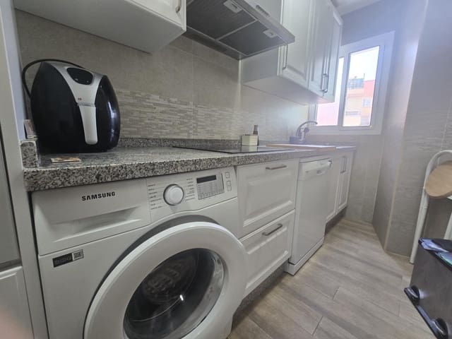 3 makuuhuone Asunto vuokrattavana paikassa Torremolinos mukana uima-altaan 
autotalli - 1 200 € (Ref: 9910985)