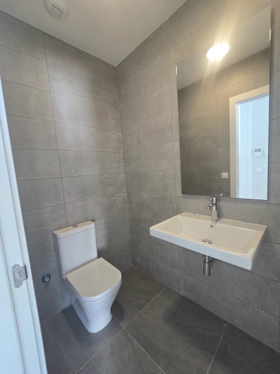 3 sypialnia Willa na sprzedaż w Riviera del Sol z basenem garażem - 629 000 € (Ref: 9910986)