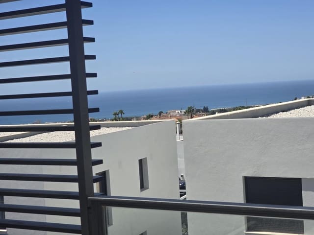 3 sypialnia Willa na sprzedaż w Riviera del Sol, Mijas z basenem garażem - 629 000 € (Ref: 9910986)
