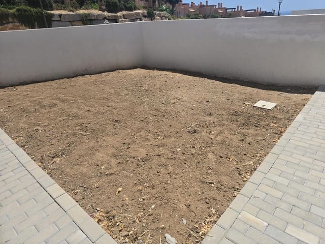 3 sypialnia Willa na sprzedaż w Riviera del Sol, Mijas z basenem garażem - 629 000 € (Ref: 9910986)