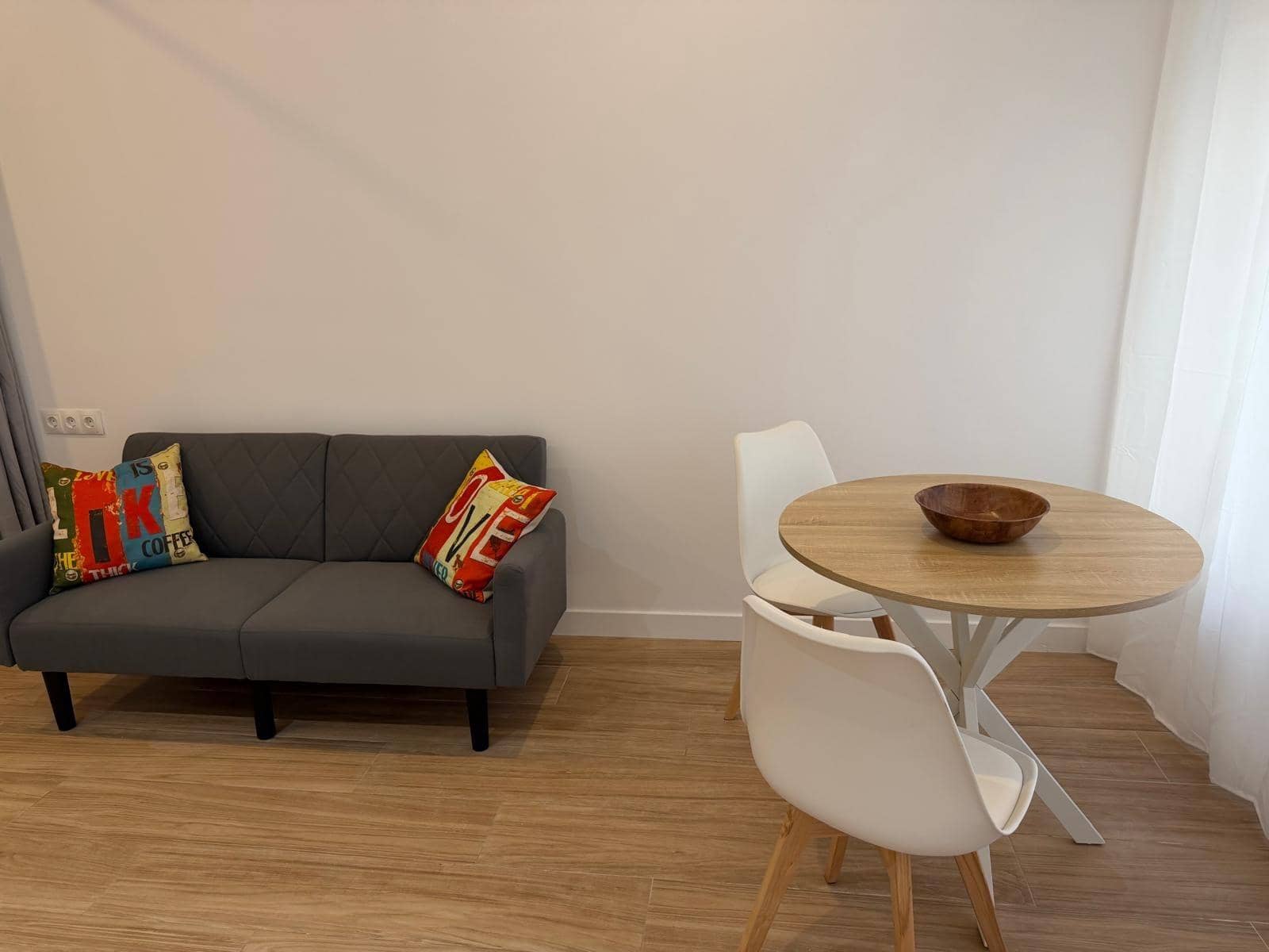 Studio zu vermieten in Torremolinos - 800 € (Ref: 9910987)