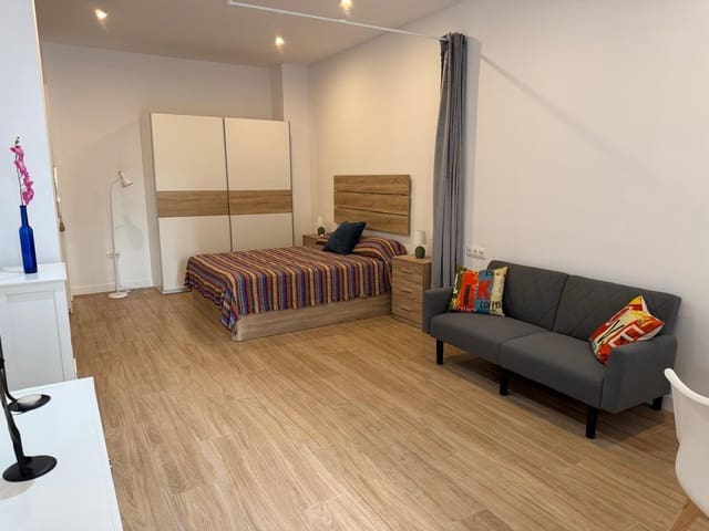 Studio zu vermieten in Torremolinos - 800 € (Ref: 9910987)