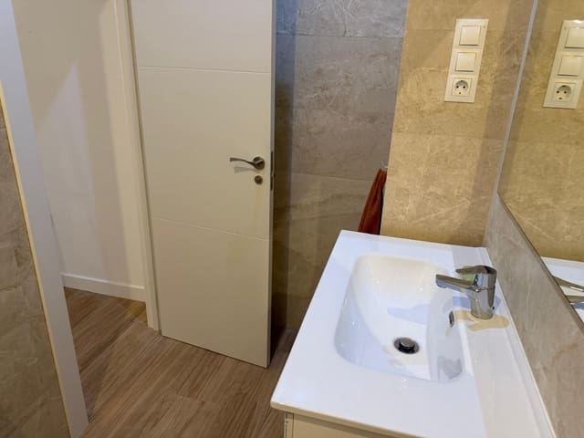 1 bedroom Apartment for rent in Torremolinos - € 950 (Ref: 9910988)