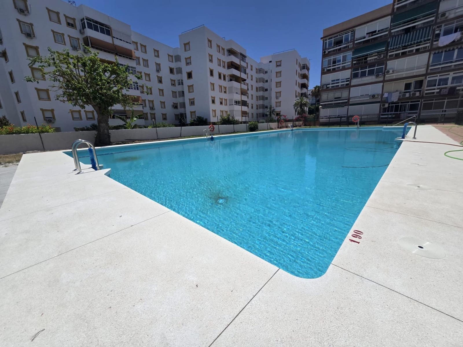 1 quarto Apartamento para venda em Torremolinos com piscina - 207 000 € (Ref: 9920391)