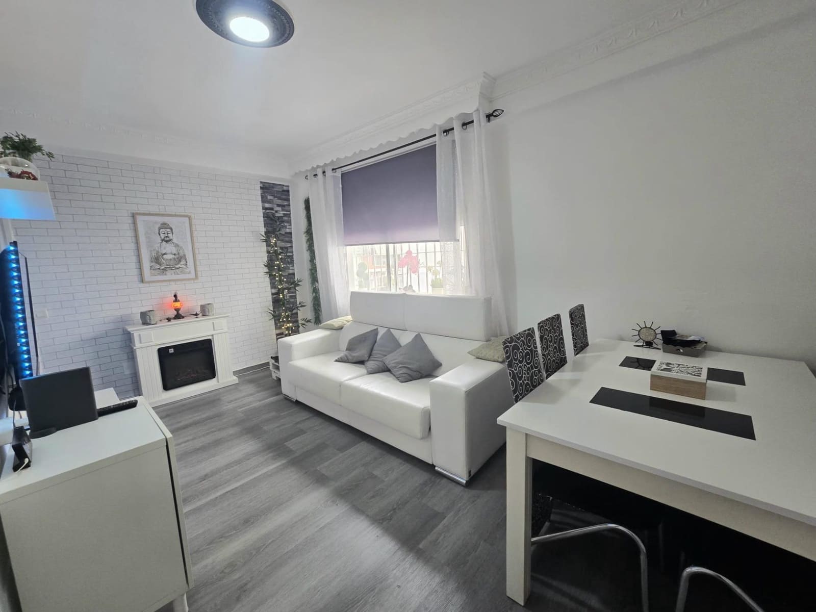 2 bedroom Flat for sale in Torremolinos - € 209,900 (Ref: 9939911)