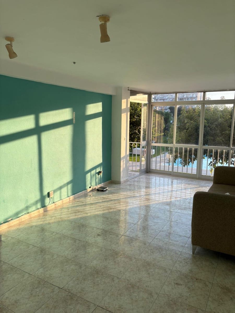 2 bedroom Flat for sale in Benalmadena with pool - € 274,000 (Ref: 9945655)