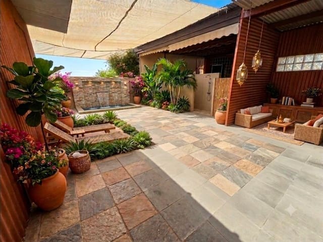 5 soverom Villa til salgs i Rincón de la Victoria med garasje - € 520 000 (Ref: 9945657)