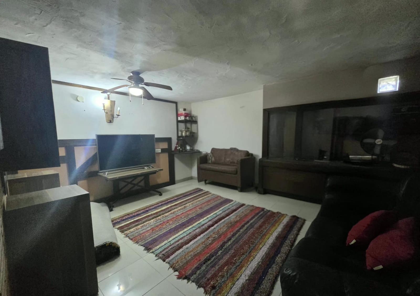 5 bedroom Villa for sale in Rincon de la Victoria with garage - € 520,000 (Ref: 9945657)