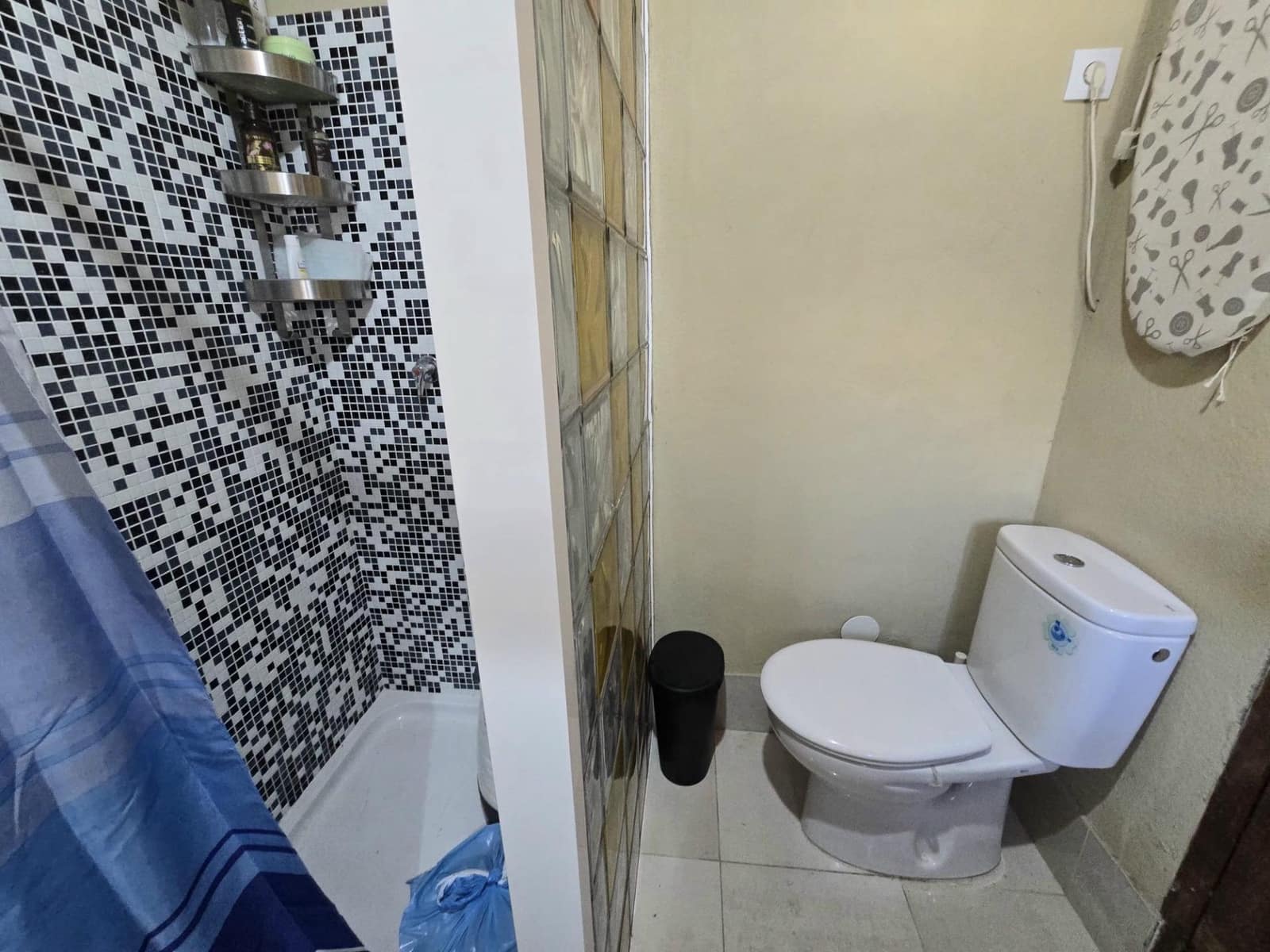 5 bedroom Villa for sale in Rincon de la Victoria with garage - € 520,000 (Ref: 9945657)
