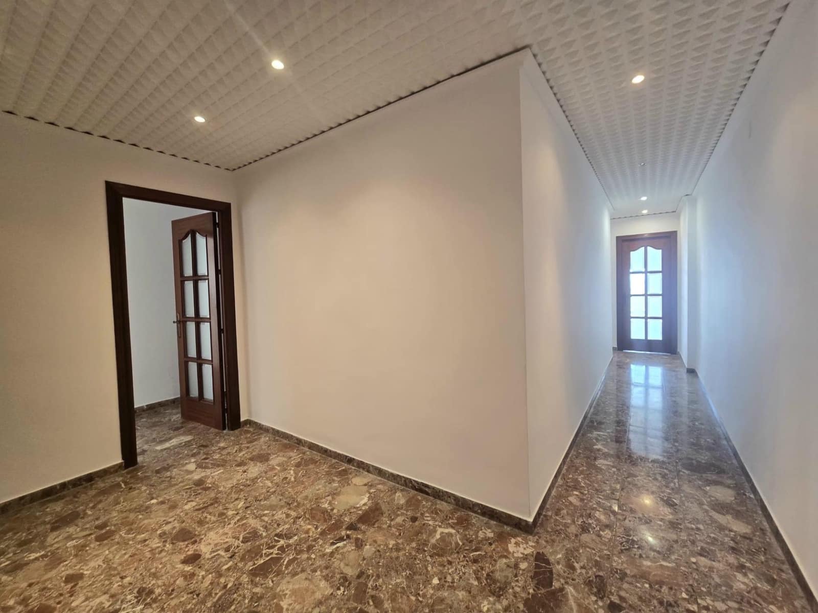 3 bedroom Flat for sale in Fuengirola with garage - € 900,000 (Ref: 9949732)