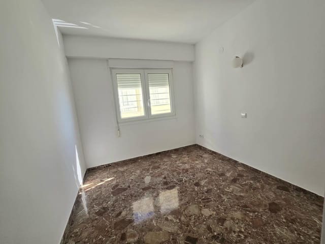 3 soveværelse Lejlighed til salg i Fuengirola med garage - € 900.000 (Ref: 9949732)