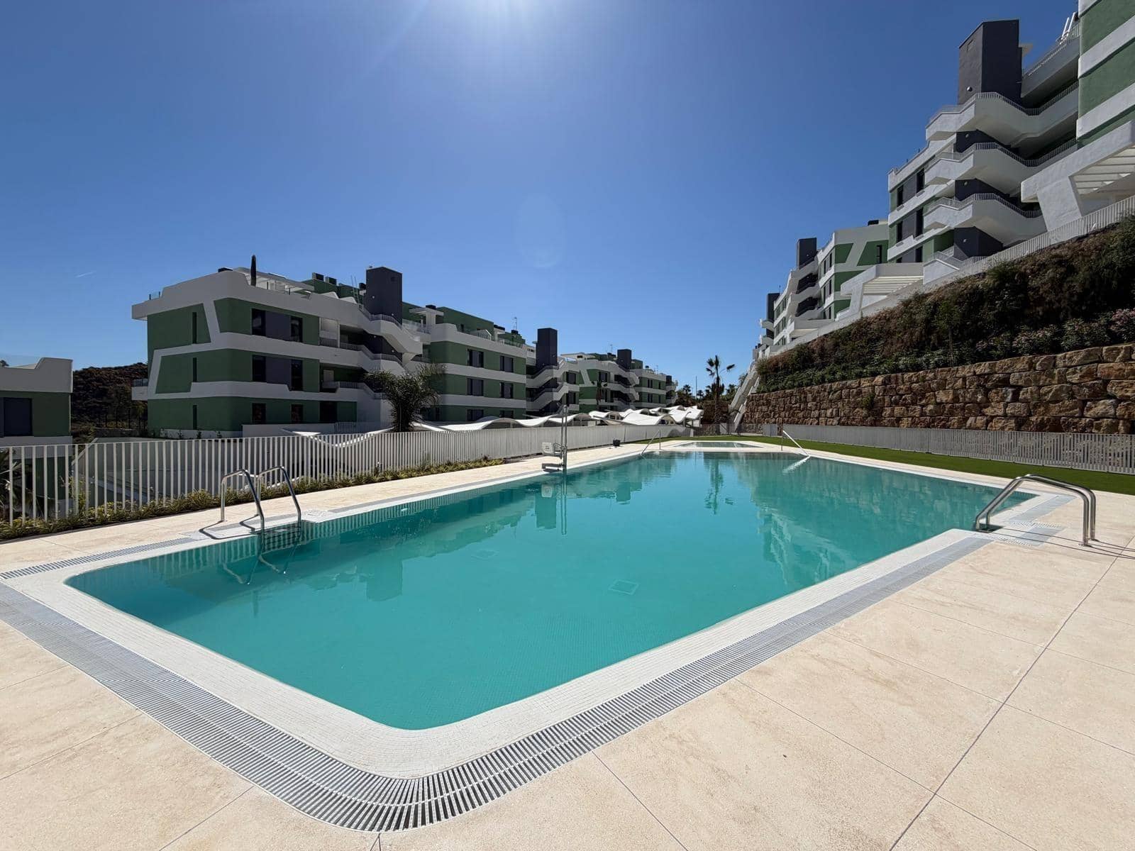3 chambre Appartement à vendre à La Cala de Mijas avec piscine garage - 530 000 € (Ref: 9952583)