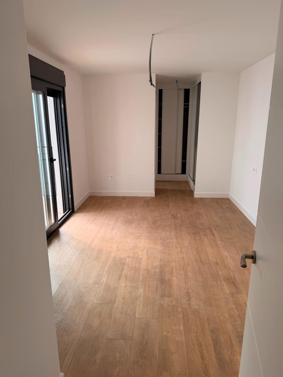 3 makuuhuone Asunto myytävänä paikassa Fuengirola - 550 000 € (Ref: 9954198)