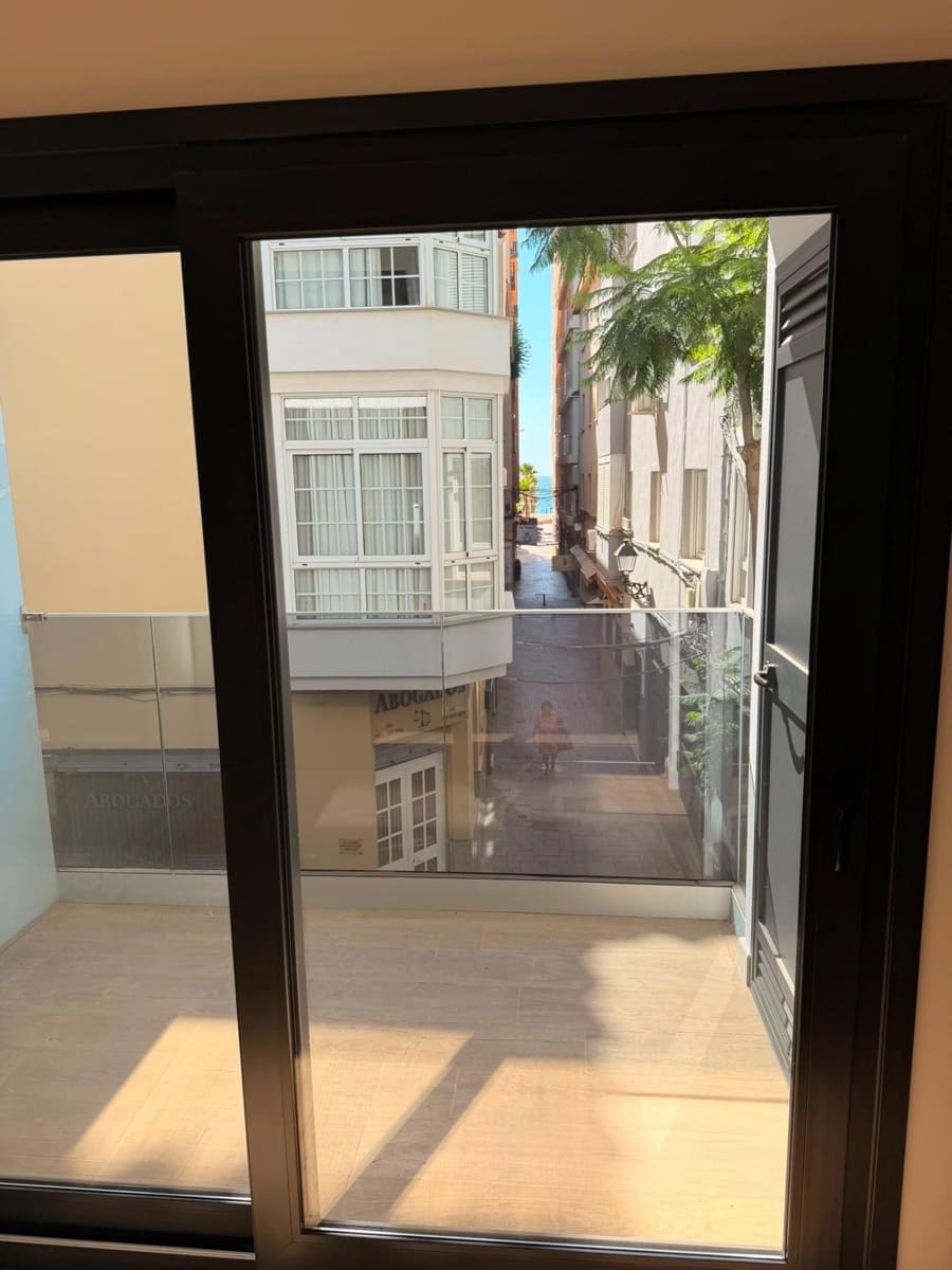 3 makuuhuone Asunto myytävänä paikassa Fuengirola - 550 000 € (Ref: 9954198)