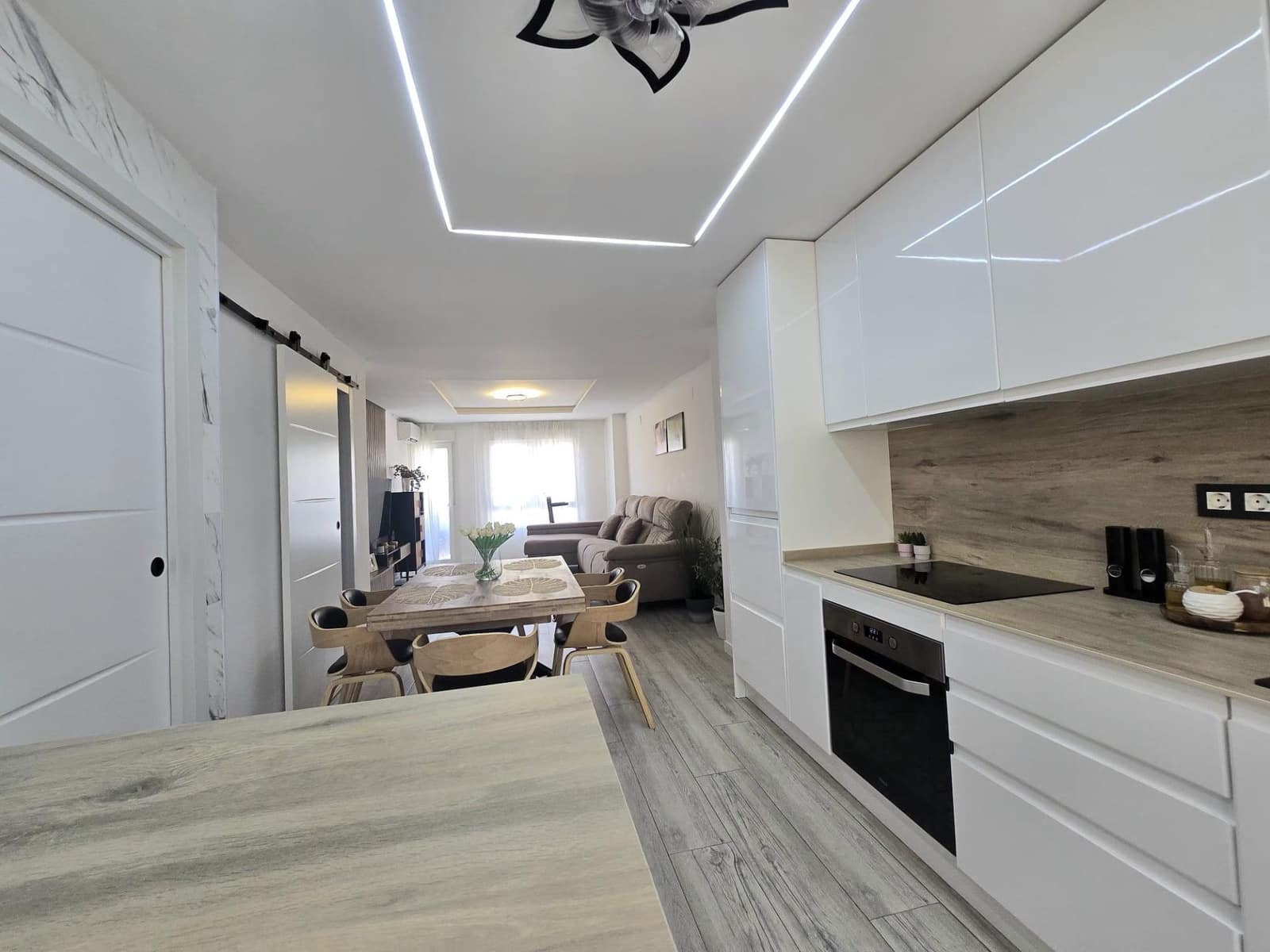 Piso de 4 habitaciones en Málaga ciudad en venta con garaje - 575.000 € (Ref: 9957940)