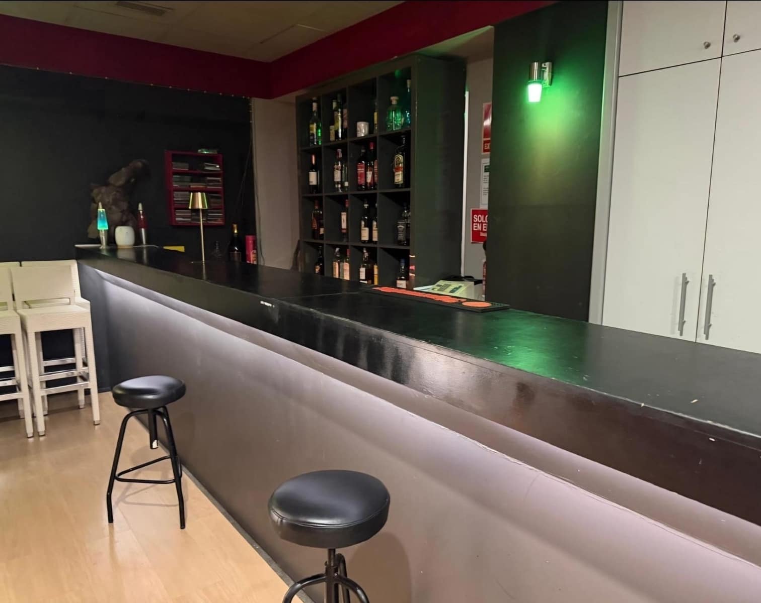 Commercieel te koop in Malaga stad - € 600.000 (Ref: 9959745)