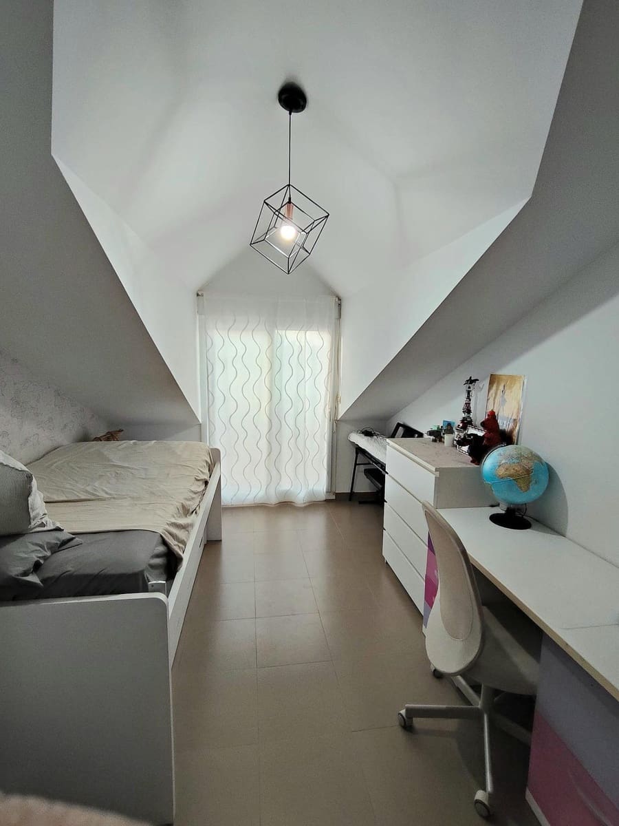 4 bedroom Villa for sale in Benalmadena Costa with garage - € 599,000 (Ref: 9959746)