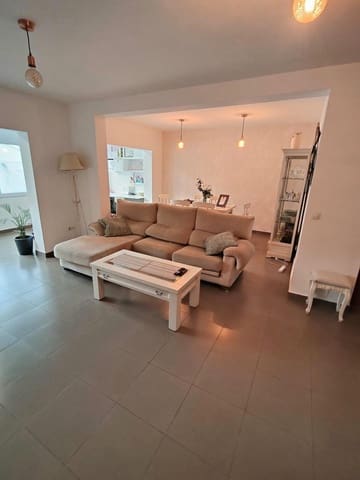 Chalet de 4 habitaciones en Benalmadena Costa, Benalmádena en venta con garaje - 599.000 € (Ref: 9959746)
