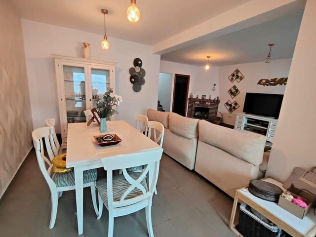 Chalet de 4 habitaciones en Benalmadena Costa, Benalmádena en venta con garaje - 599.000 € (Ref: 9959746)