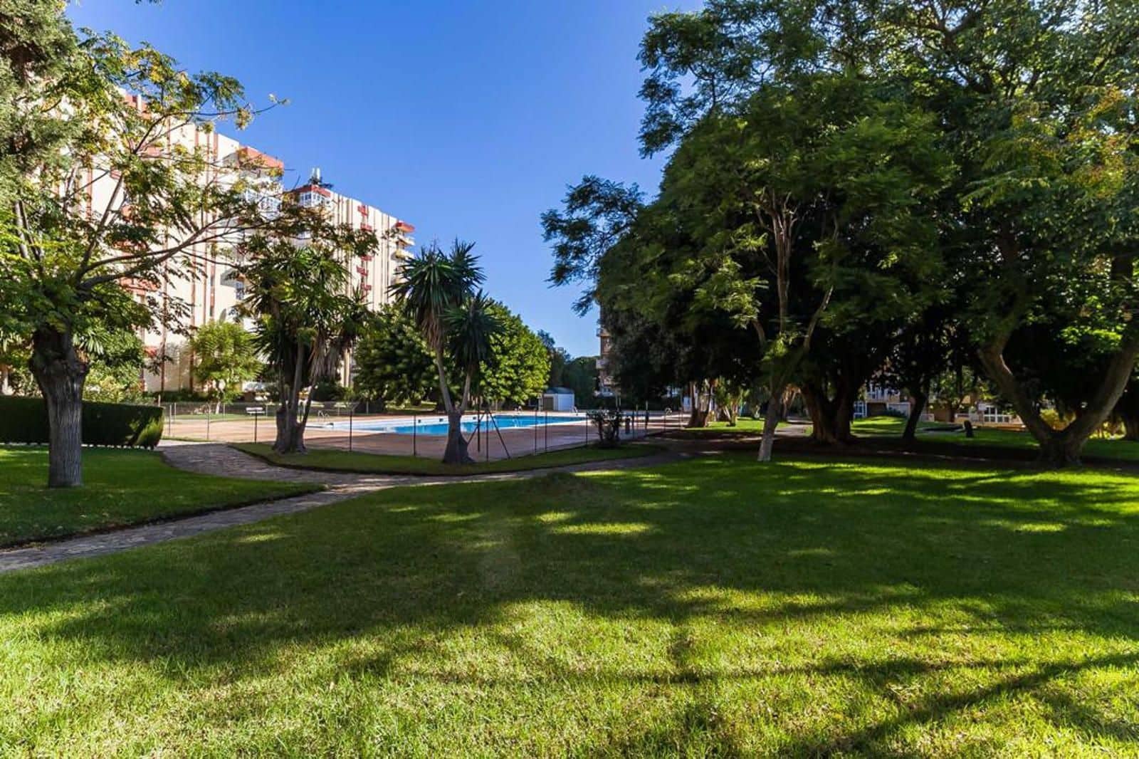 Studio til salg i Benalmadena med swimmingpool - € 152.000 (Ref: 9962624)