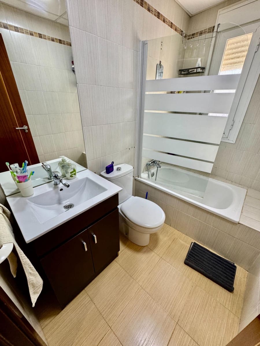 2 soverom Penthouse til salgs i Benalmadena med svømmebasseng garasje - € 310 000 (Ref: 9973279)