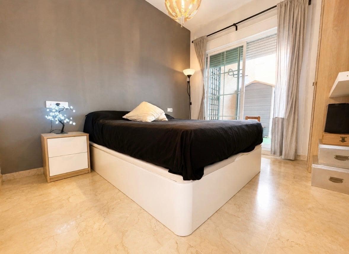 Apartamento de 2 habitaciones en Benalmádena en venta con piscina garaje - 355.000 € (Ref: 9984959)