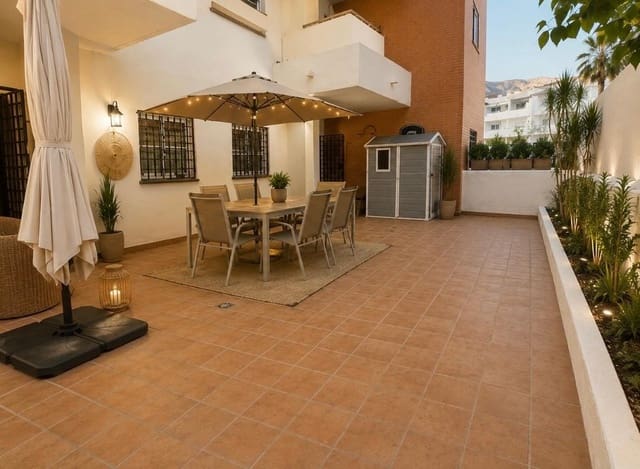 2 soverom Leilighet til salgs i Benalmádena med svømmebasseng garasje - € 355 000 (Ref: 9984959)