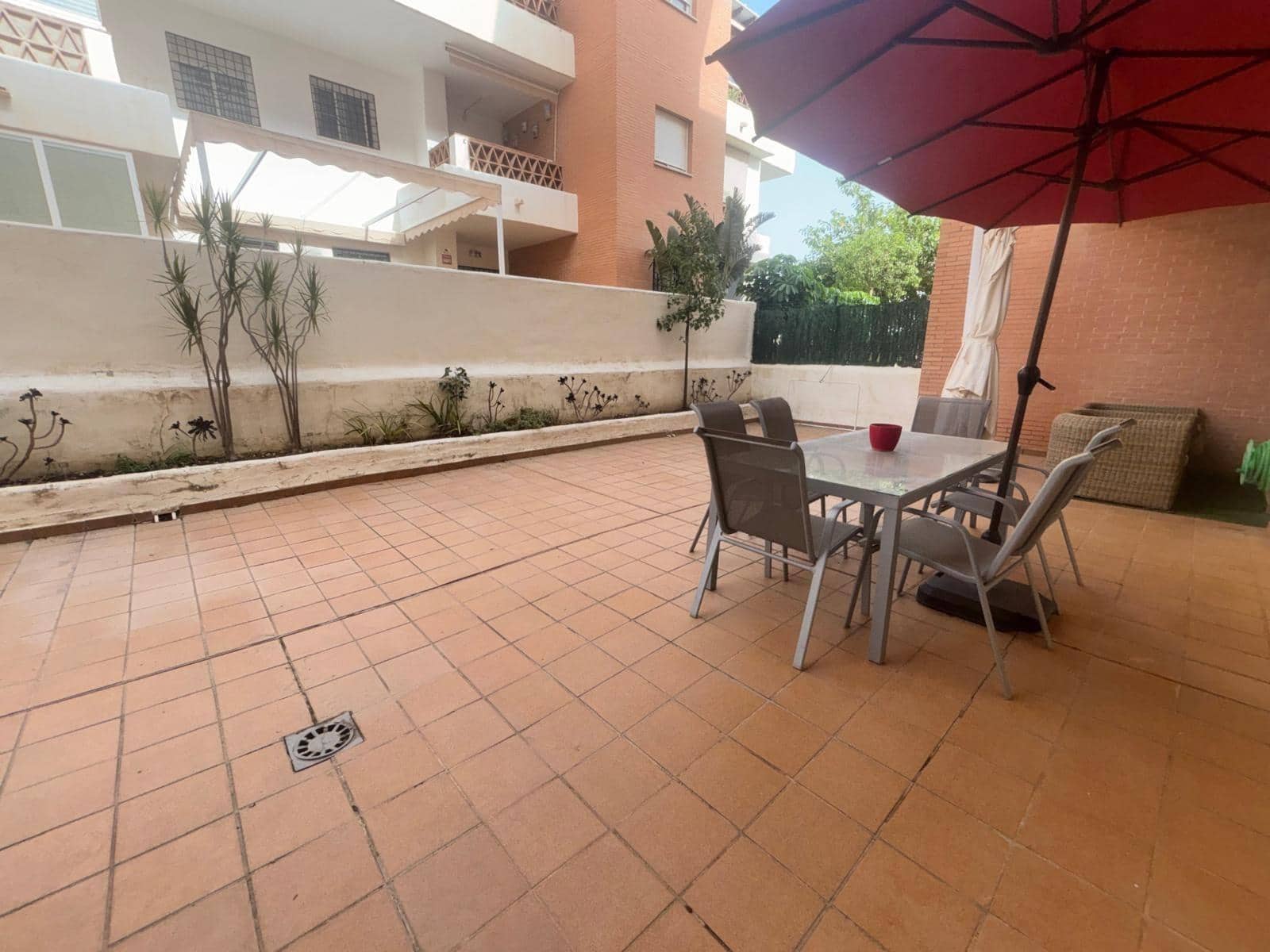 Apartamento de 2 habitaciones en Benalmádena en venta con piscina garaje - 355.000 € (Ref: 9984959)