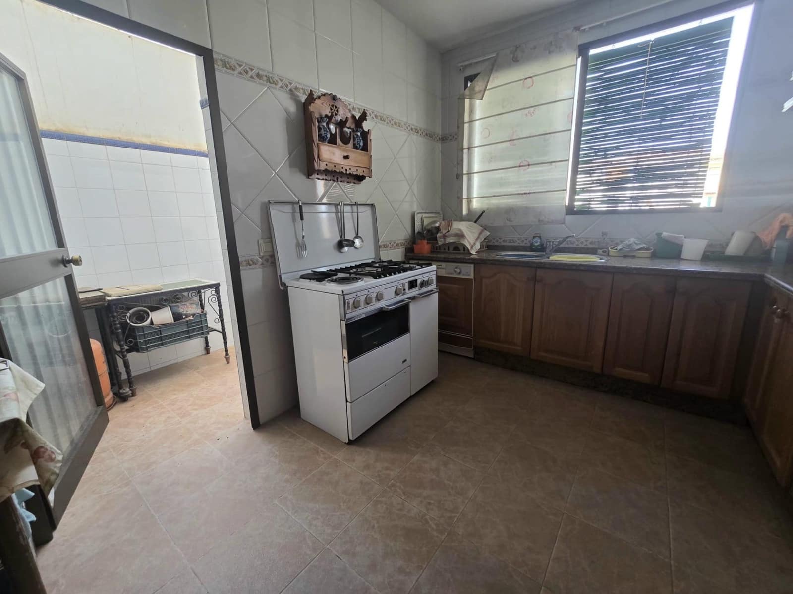 7 bedroom Townhouse for sale in Antequera - € 245,000 (Ref: 9984960)