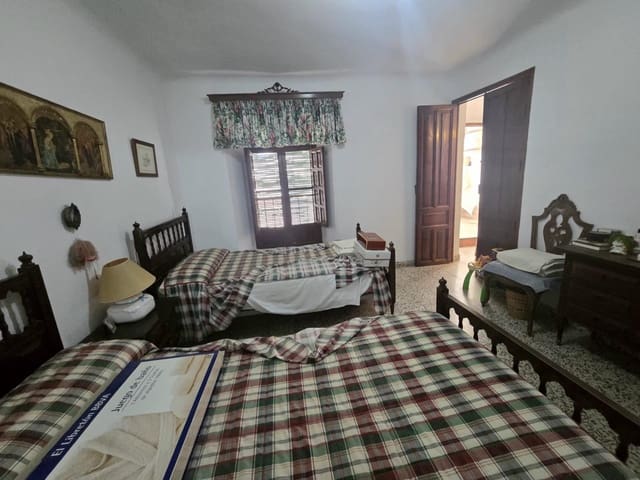 7 sypialnia Dom na sprzedaż w Antequera - 245 000 € (Ref: 9984960)