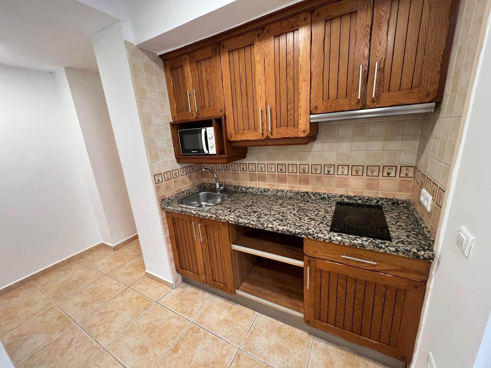 Studio til salgs i Benalmadena med svømmebasseng - € 169 000 (Ref: 9986832)