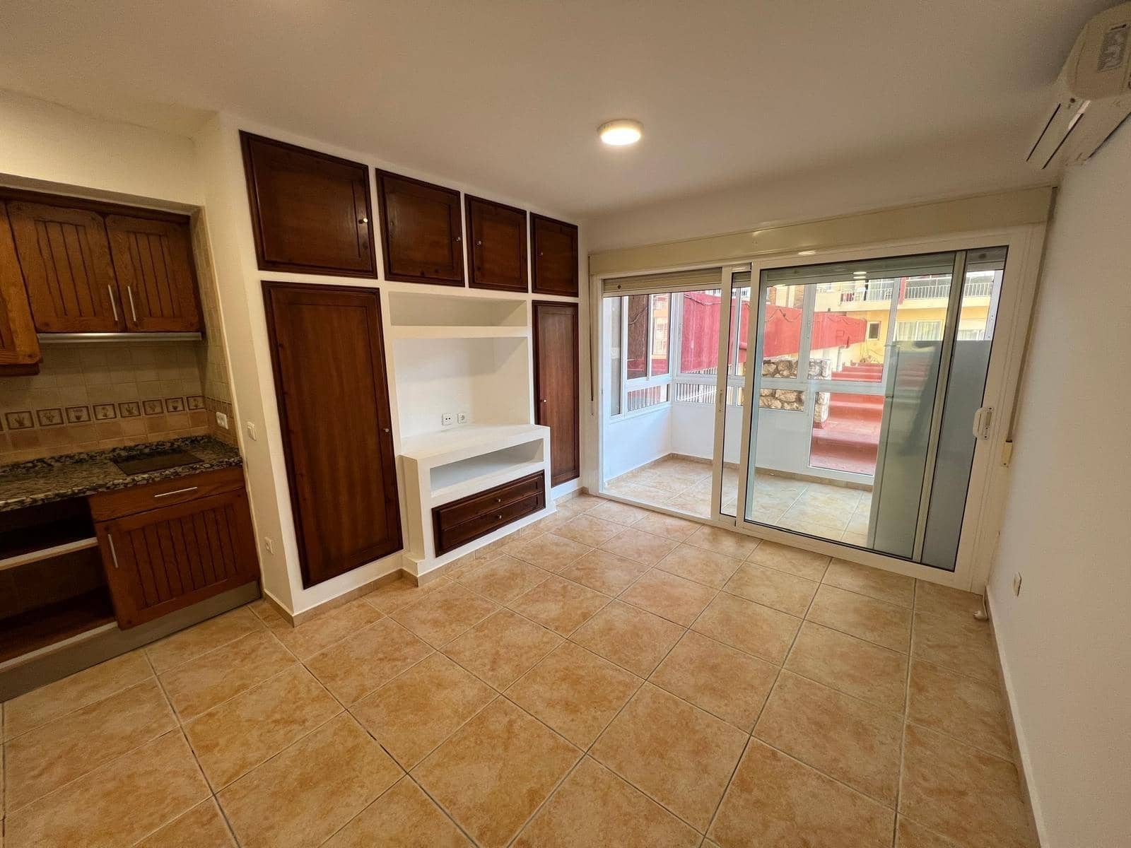 Studio til salgs i Benalmadena med svømmebasseng - € 169 000 (Ref: 9986832)