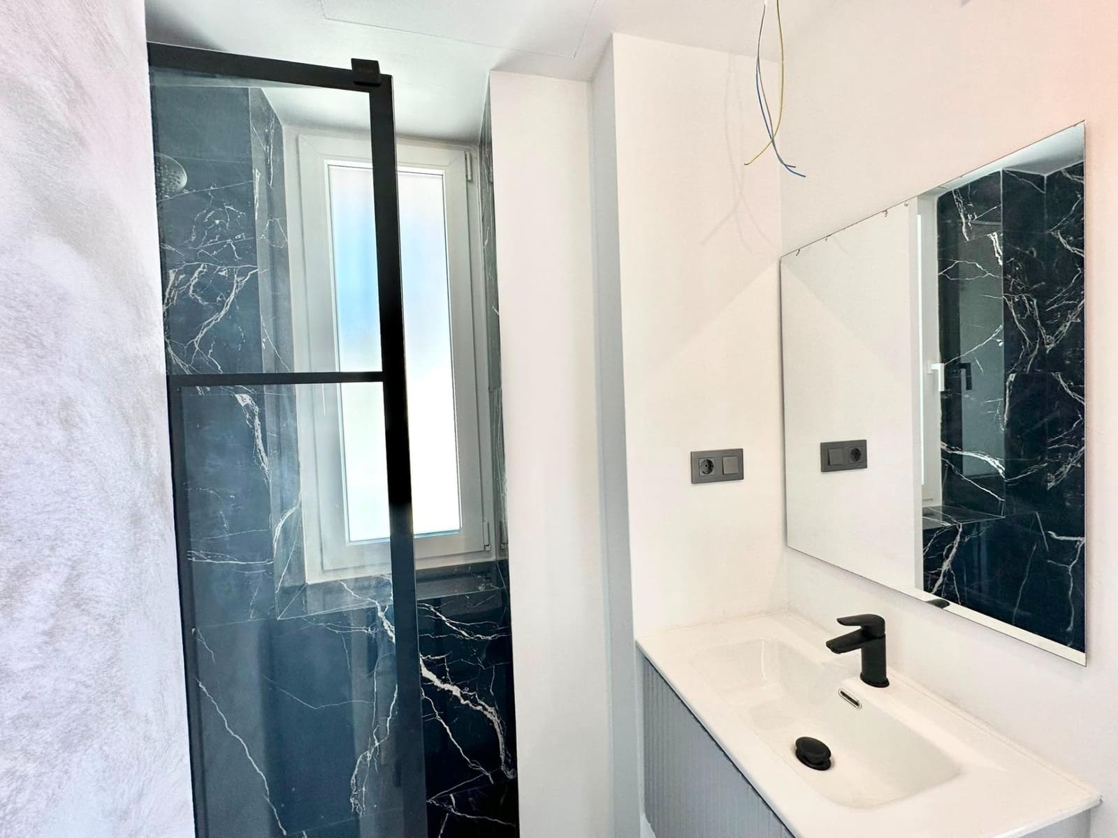 2 soverom Leilighet til salgs i Benalmadena med svømmebasseng garasje - € 529 000 (Ref: 9990695)