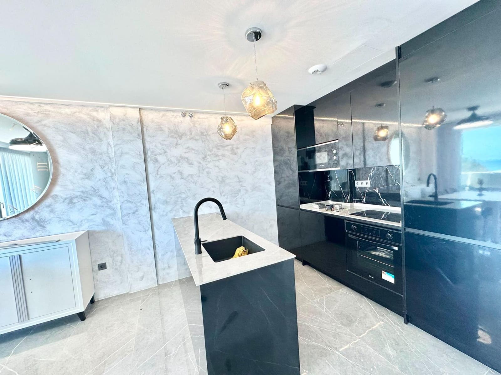 2 soverom Leilighet til salgs i Benalmadena med svømmebasseng garasje - € 529 000 (Ref: 9990695)