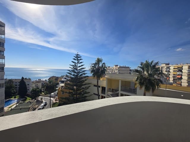 2 soveværelse Penthouse til salg i Benalmádena med swimmingpool garage - € 749.000 (Ref: 9990696)