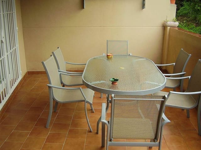 2 soveværelse Lejlighed til salg i El Higuerón, Fuengirola med swimmingpool garage - € 314.900 (Ref: 9994189)