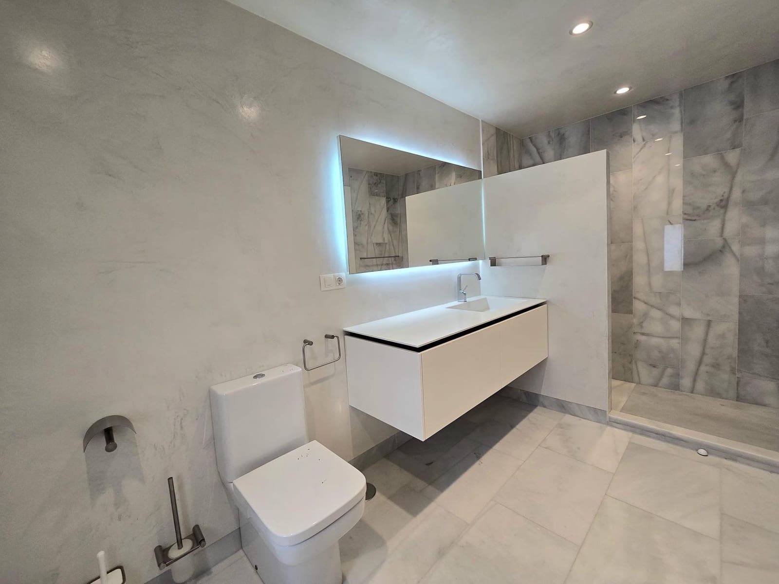 6 sovrum Villa till salu i Puerto de la Torre med pool garage - 1 900 000 € (Ref: 9998779)