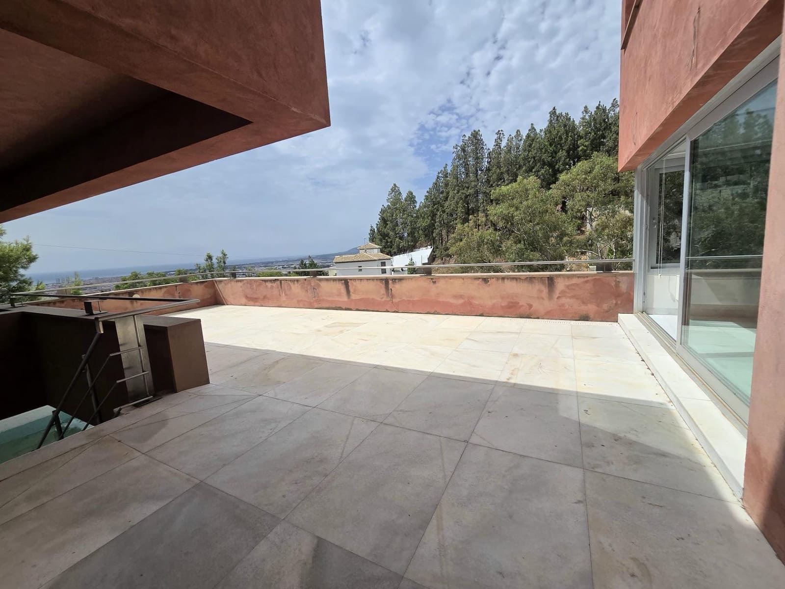 6 sovrum Villa till salu i Puerto de la Torre med pool garage - 1 900 000 € (Ref: 9998779)