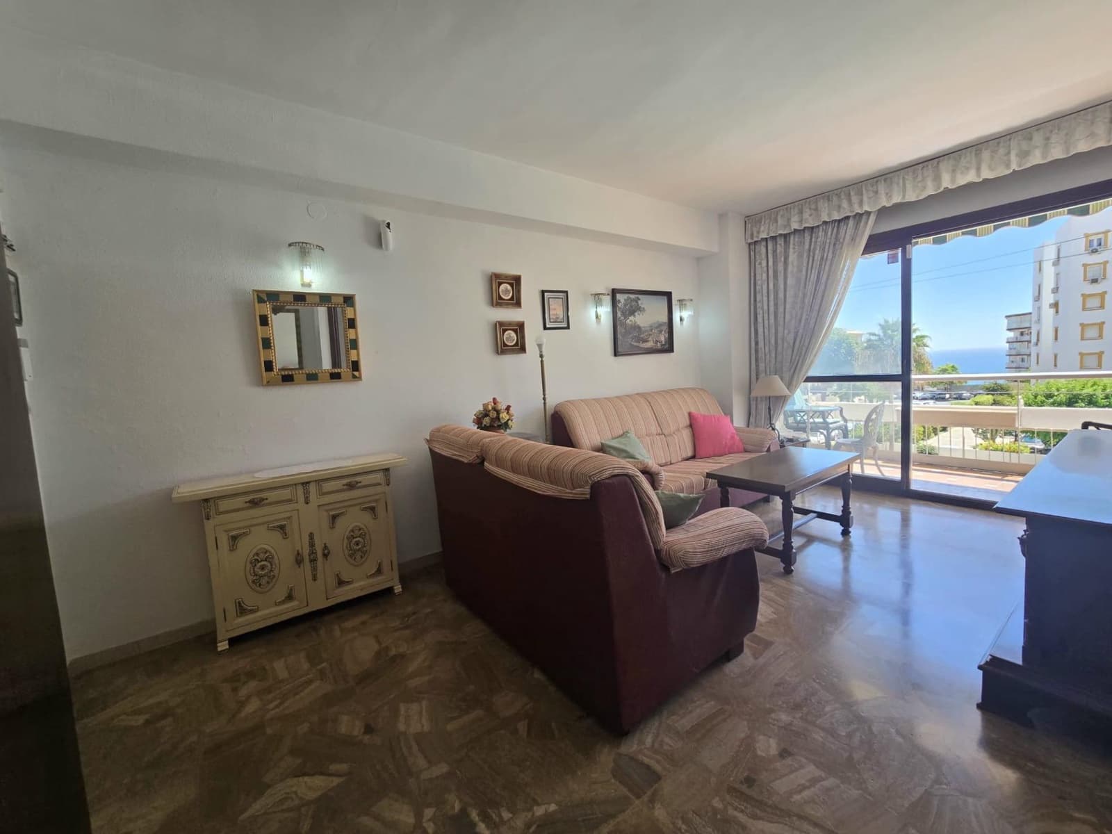 2 slaapkamer Flat te koop in Torremolinos met zwembad - € 291.200 (Ref: 9998780)