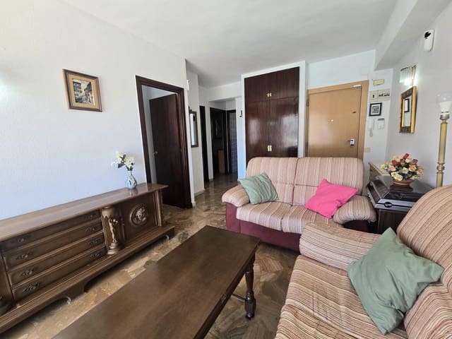 2 slaapkamer Flat te koop in Torremolinos met zwembad - € 291.200 (Ref: 9998780)