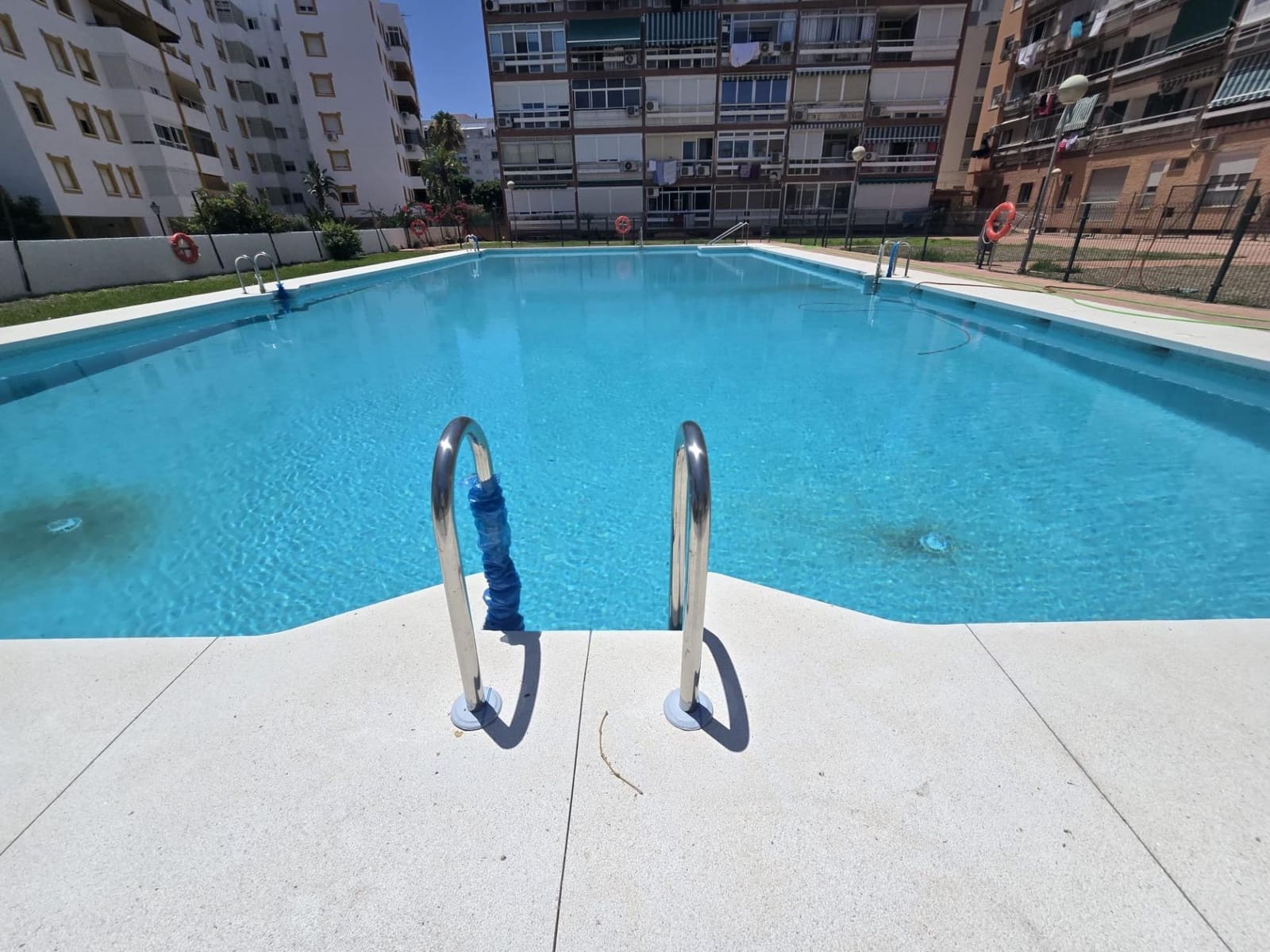 2 slaapkamer Flat te koop in Torremolinos met zwembad - € 291.200 (Ref: 9998780)