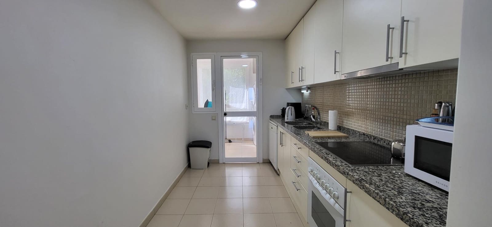 2 camera da letto Appartamento da affittare in La Quinta con piscina garage - 2.000 € (Rif: 10005792)