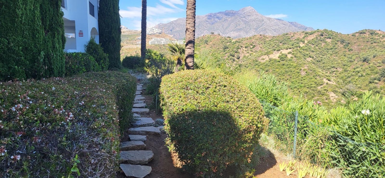 2 camera da letto Appartamento da affittare in La Quinta con piscina garage - 2.000 € (Rif: 10005792)