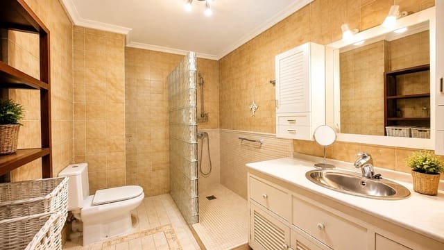 4 soveværelse Lejlighed til salg i San Pedro de Alcantara, Marbella - € 875.000 (Ref: 10013505)