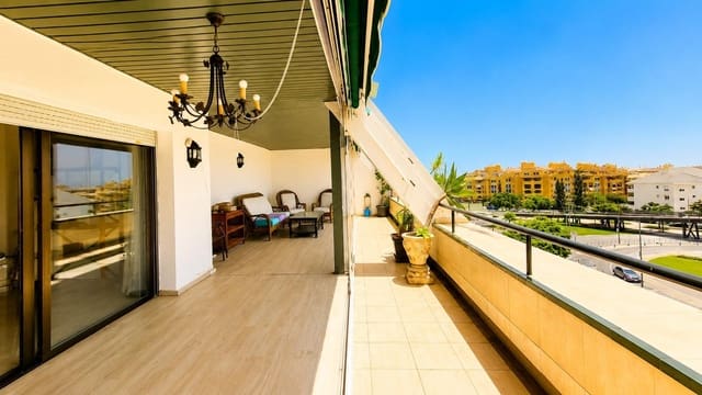 4 soveværelse Lejlighed til salg i San Pedro de Alcantara, Marbella - € 875.000 (Ref: 10013505)