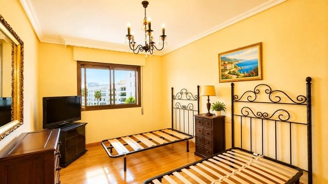 4 soveværelse Lejlighed til salg i San Pedro de Alcantara, Marbella - € 875.000 (Ref: 10013505)