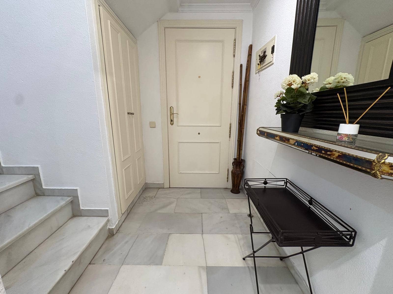 2 sovrum Takvåning till salu i San Pedro de Alcantara med pool garage - 358 000 € (Ref: 10017698)