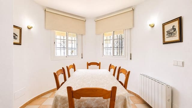 5 Zimmer Reihenhaus zu verkaufen in San Pedro de Alcantara, Marbella - 750.000 € (Ref: 10024380)